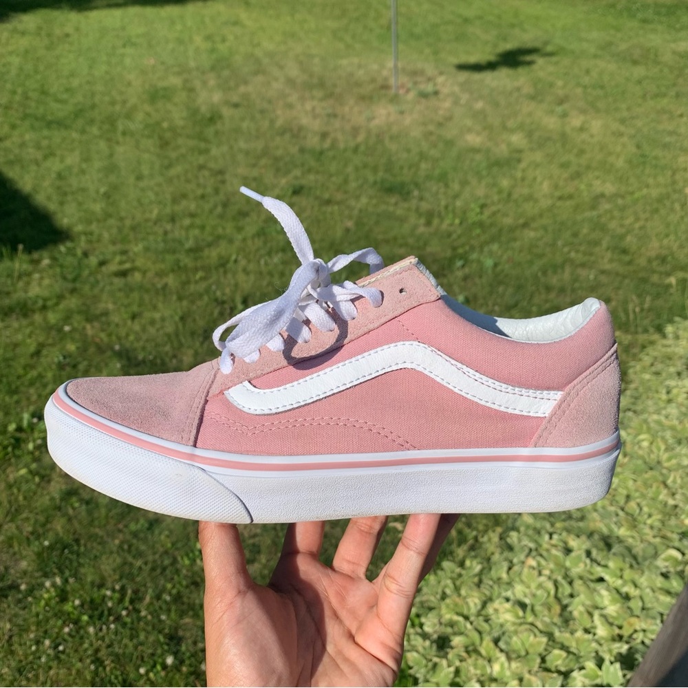 Dusty Pink VANS. Women’s 8.5